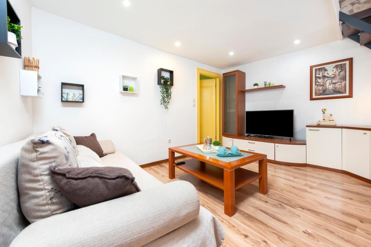 Ap Downtown Apartment Ровінь Екстер'єр фото