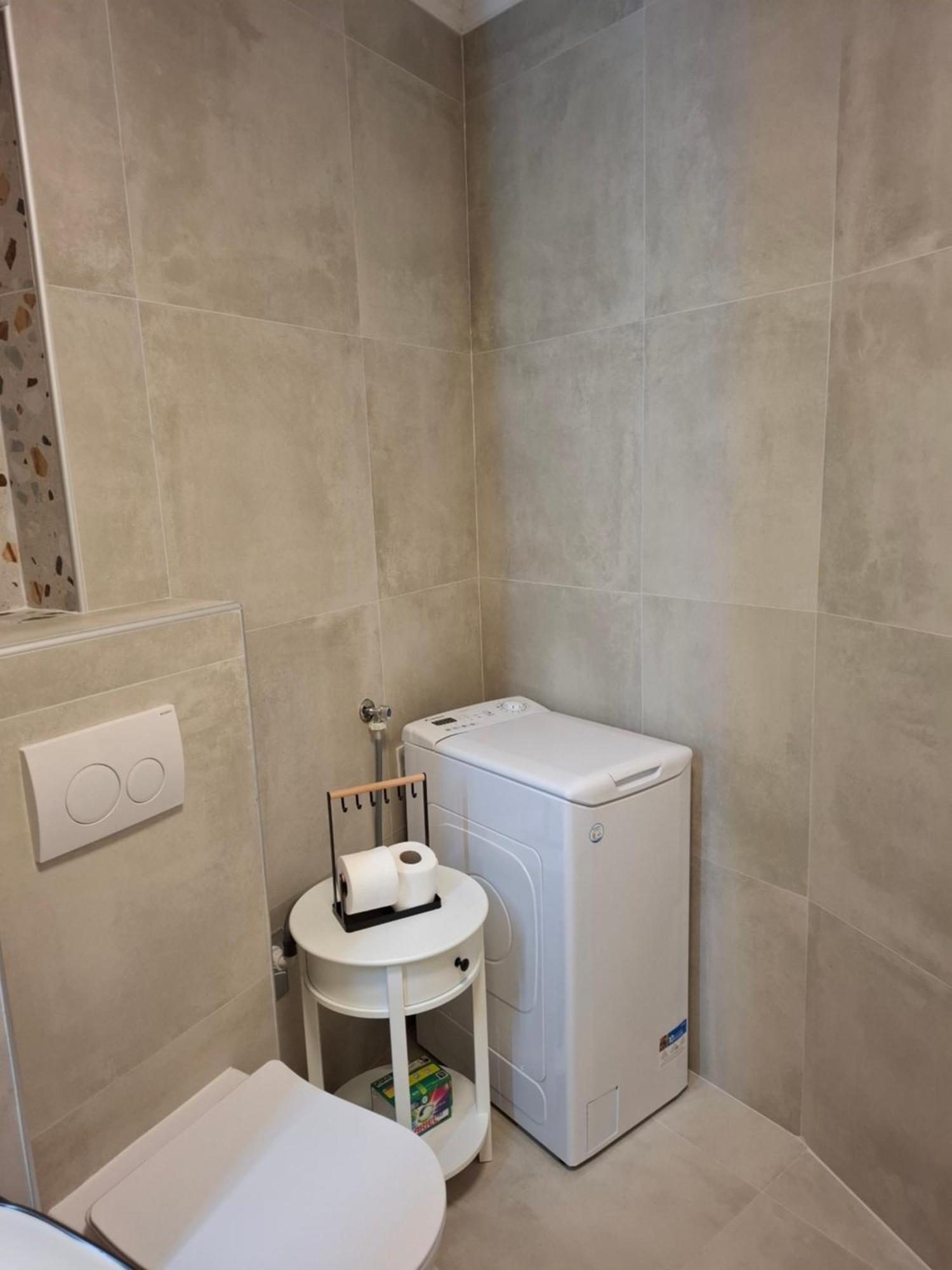 Ap Downtown Apartment Ровінь Екстер'єр фото